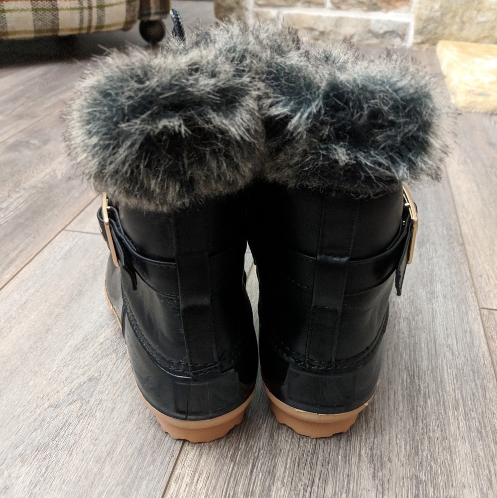 Black Faux Fur zip-up Duck Boots - Picture 2 of 6